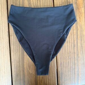 Skatie Monroe medium High-Waist Black Swim Bottoms